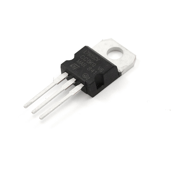 Voltage Regulator L7805 - 5V